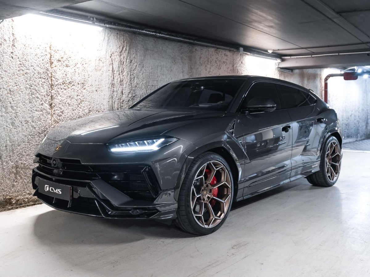 Lamborghini Urus Performante 60th